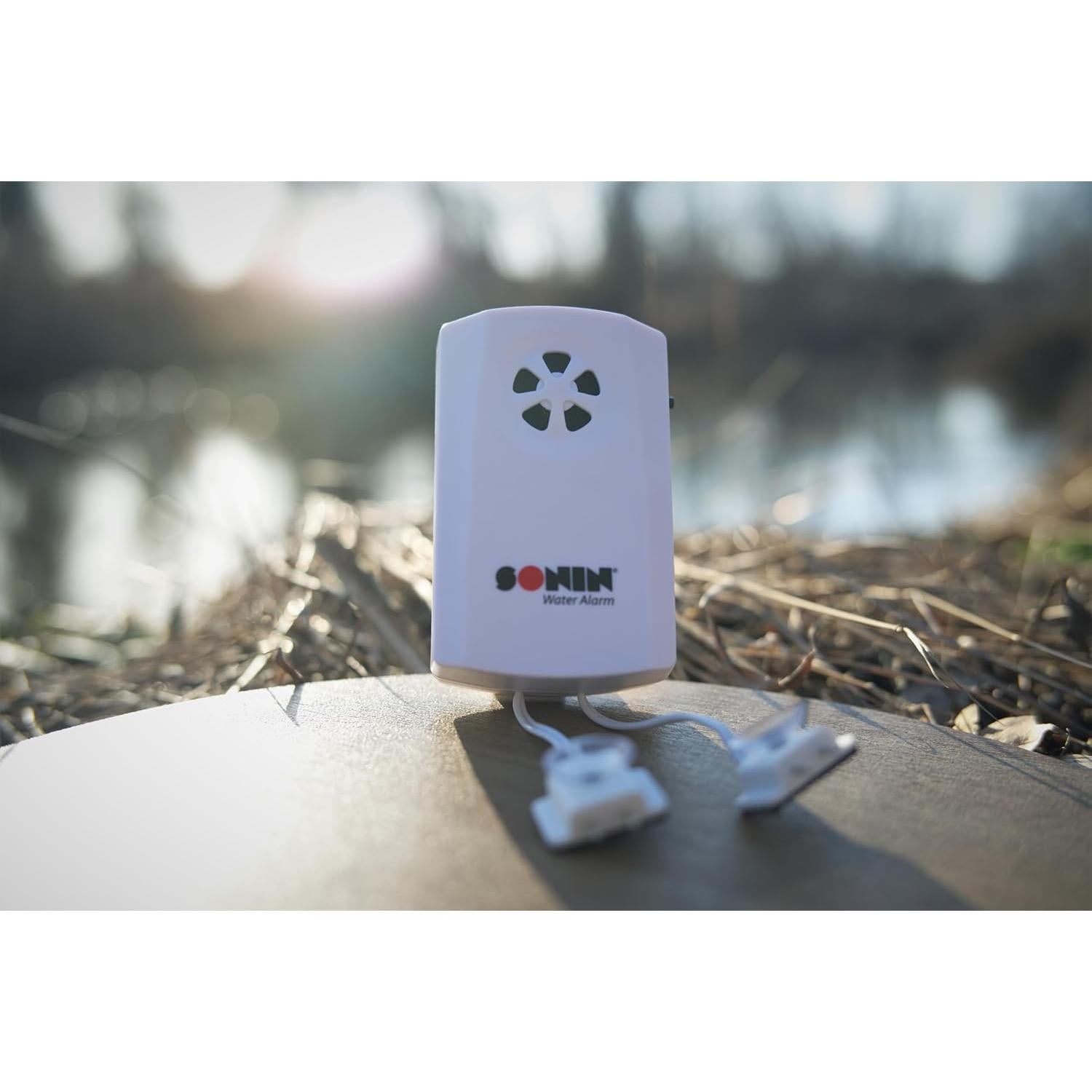 Sonin Water Alarm with Remote Dual Sensors 00802– Compact Leak Alert System with Suction Cup & Adhesive, Up to 6-Foot Range - 1 Pack