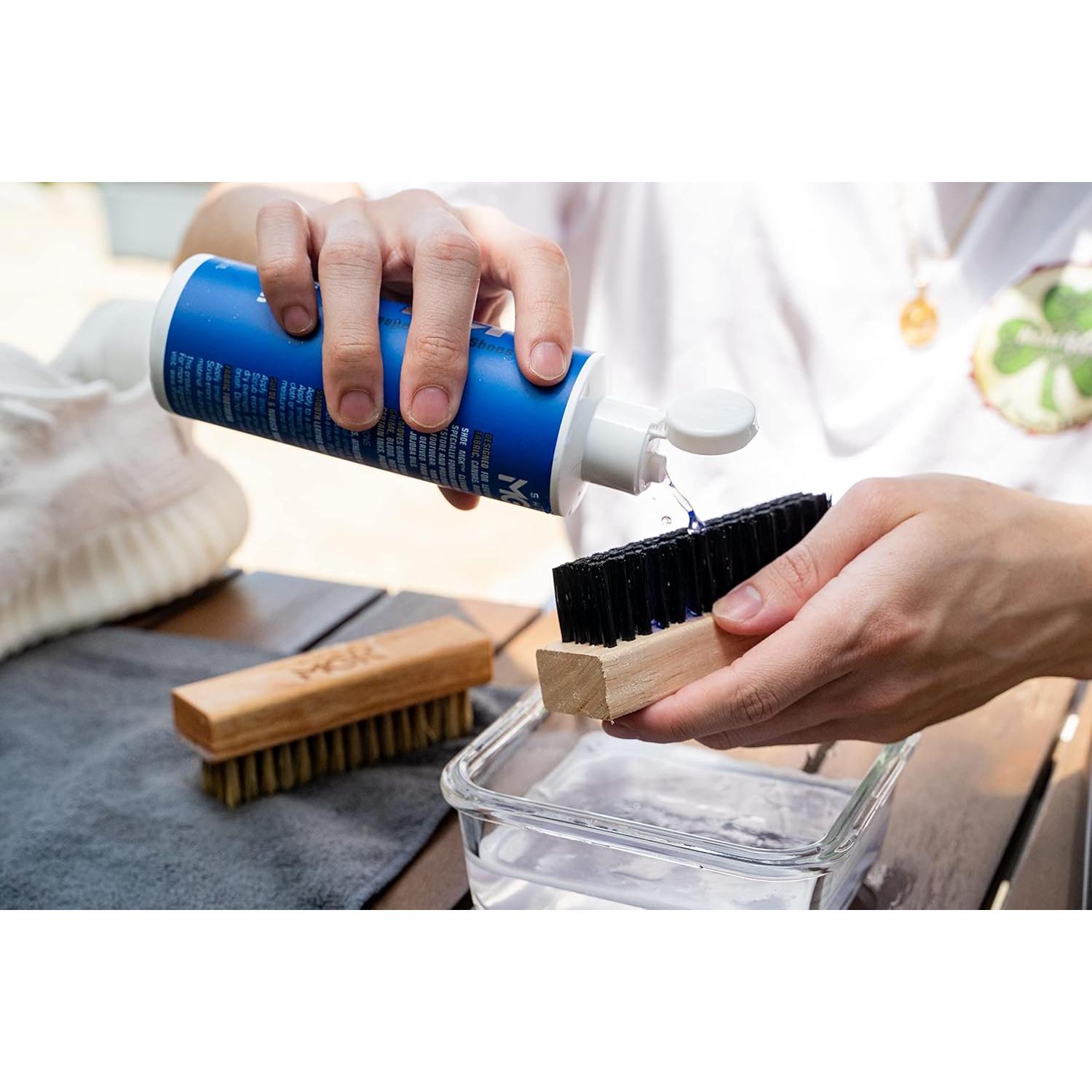 Kit de Limpieza de Zapatos Shoe MGK 4oz - Limpiador y Acondicionador