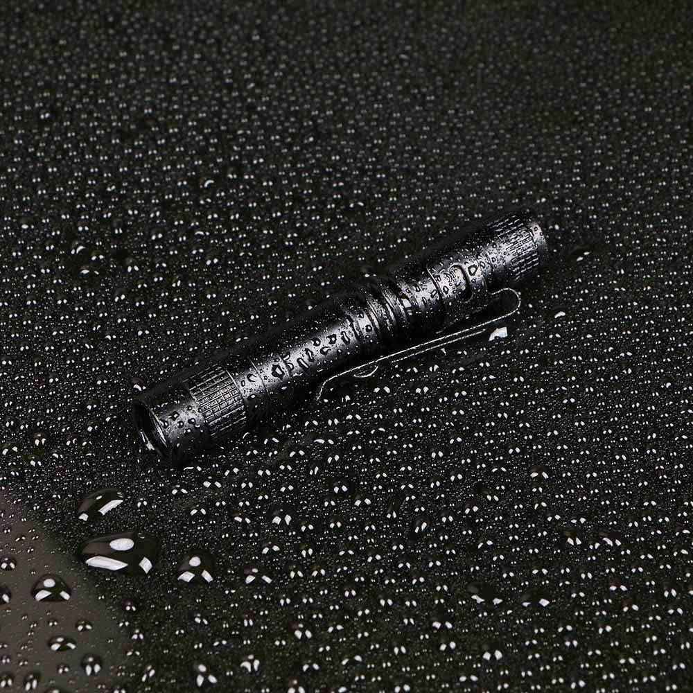 Linterna LED Mini Clip XY ZONE 1000 Lúmenes Resistente al Agua