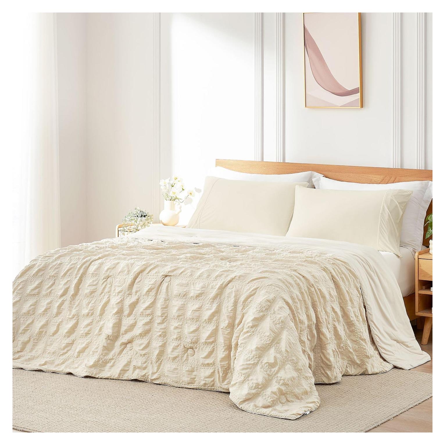 Cozy Bliss Cooling Comforter Seersucker Plaid King, Q-Max 0.4 Reversible Lightweight Cooling Blanket, Breathable Silk Smooth Summer Bedding Quilt for Hot Sleepers Night Sweats Khaki