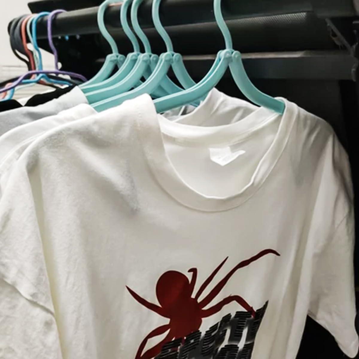 12 Perchas Plegables Bilkeru de Plástico para Viaje - 4 Colores