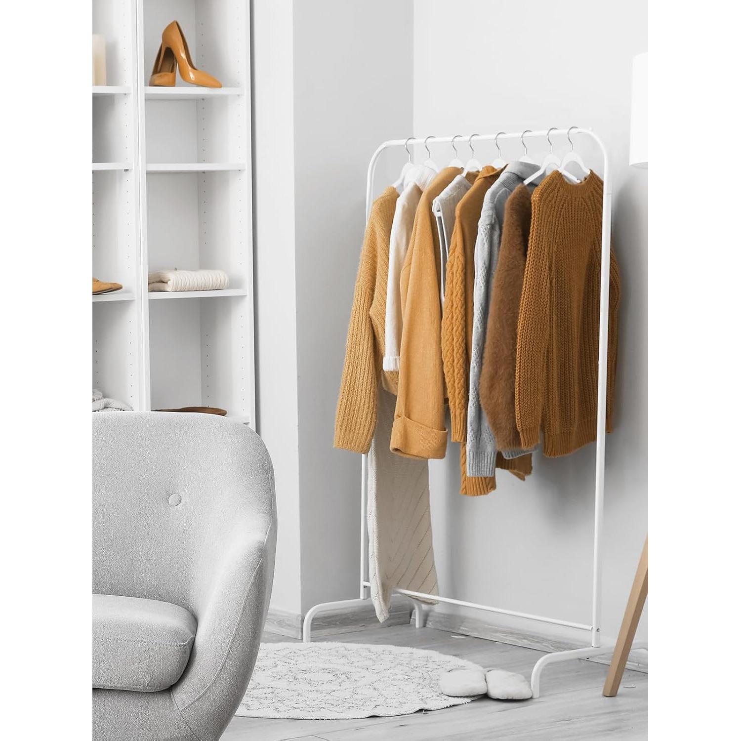 Perchas de Plástico SMARTOR 50 Unidades Resistentes Blancas