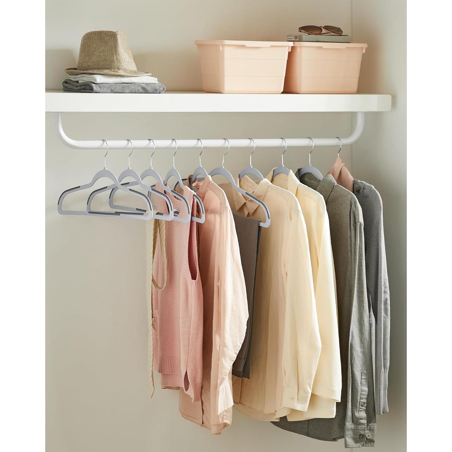 Perchas de Plástico SONGMICS 50 Unidades Ahorra Espacio Gris