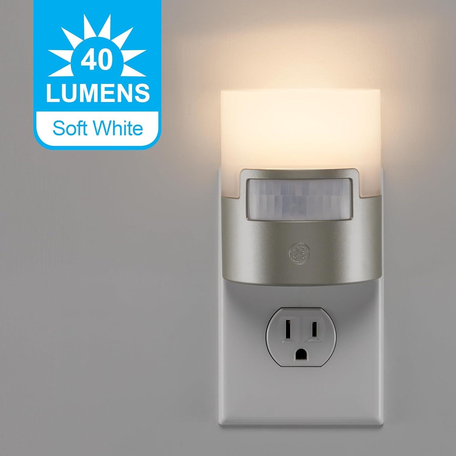Luz Nocturna LED GE con Sensor de Movimiento 40 Lúmenes Plata 2 Paquete