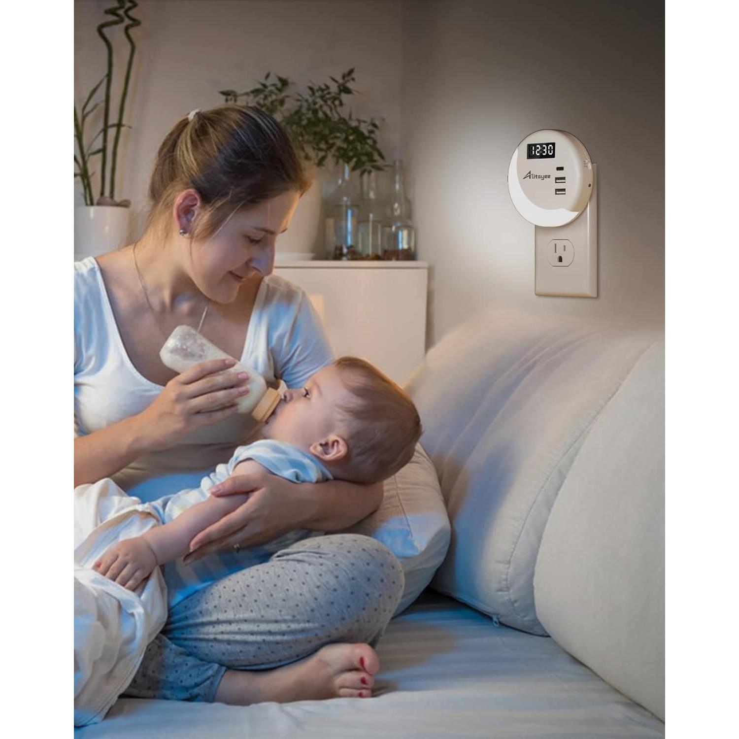 Luz Nocturna LED Alitayee con Sensor y Cargador USB-C 15W