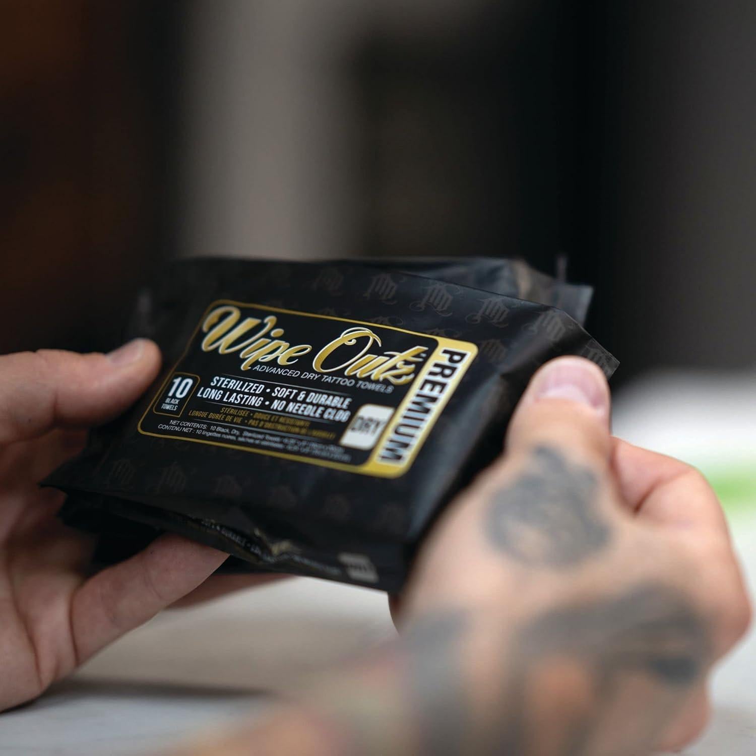 Toallas Secas para Tatuajes Wipe Outz - 40 Unidades Negras