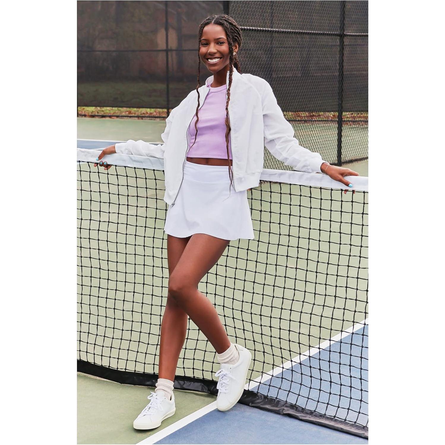 Canon EOS R50 Mirrorless Camera RF-S18-45mm F4.5-6.3 is STM Lens Kit, 24.2 Megapixel CMOS (APS-C) Sensor, 4K Video, Hybrid Camera, Photo and Video, Vlogging, Content Creator, RF Mount, Black