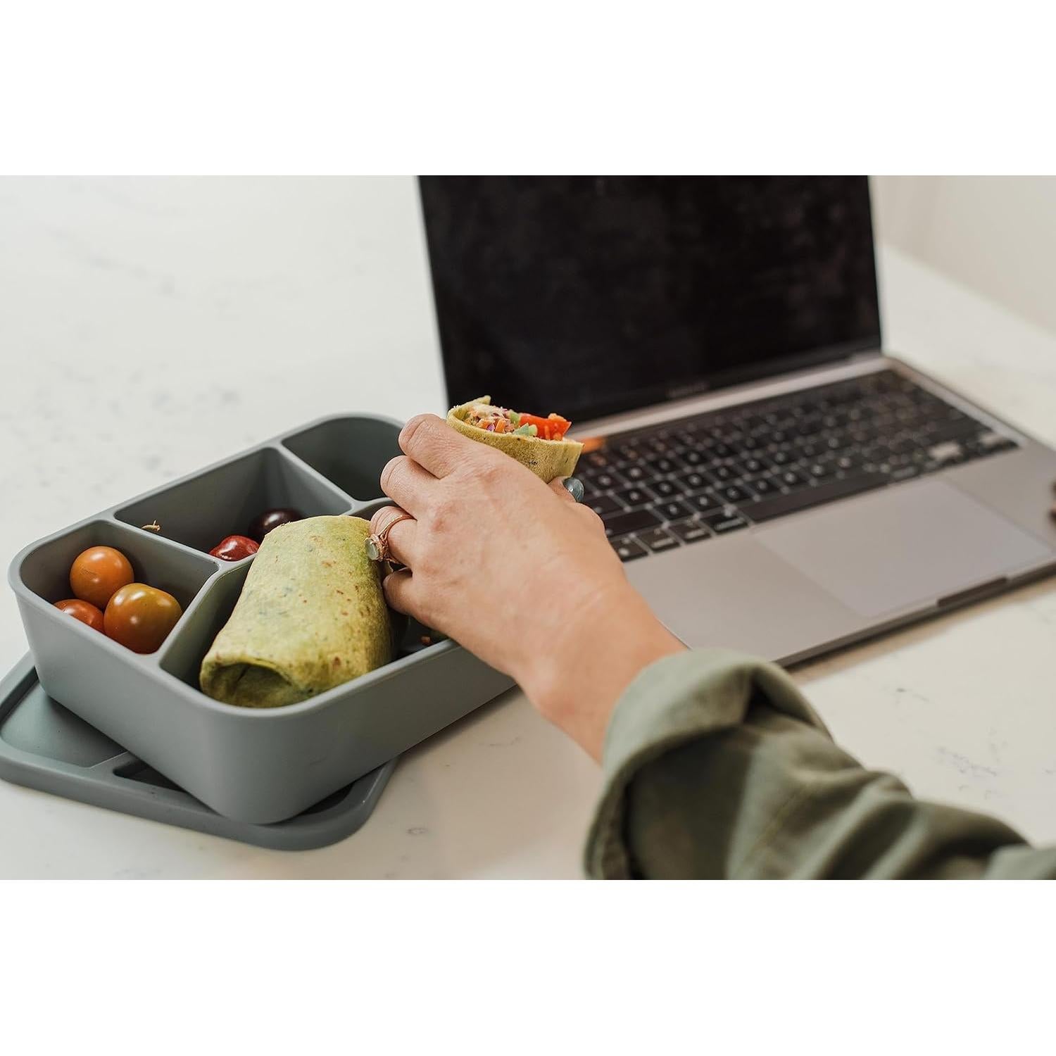 Caja Bento de Silicona Spoondrift 4 Compartimentos Gris Claro