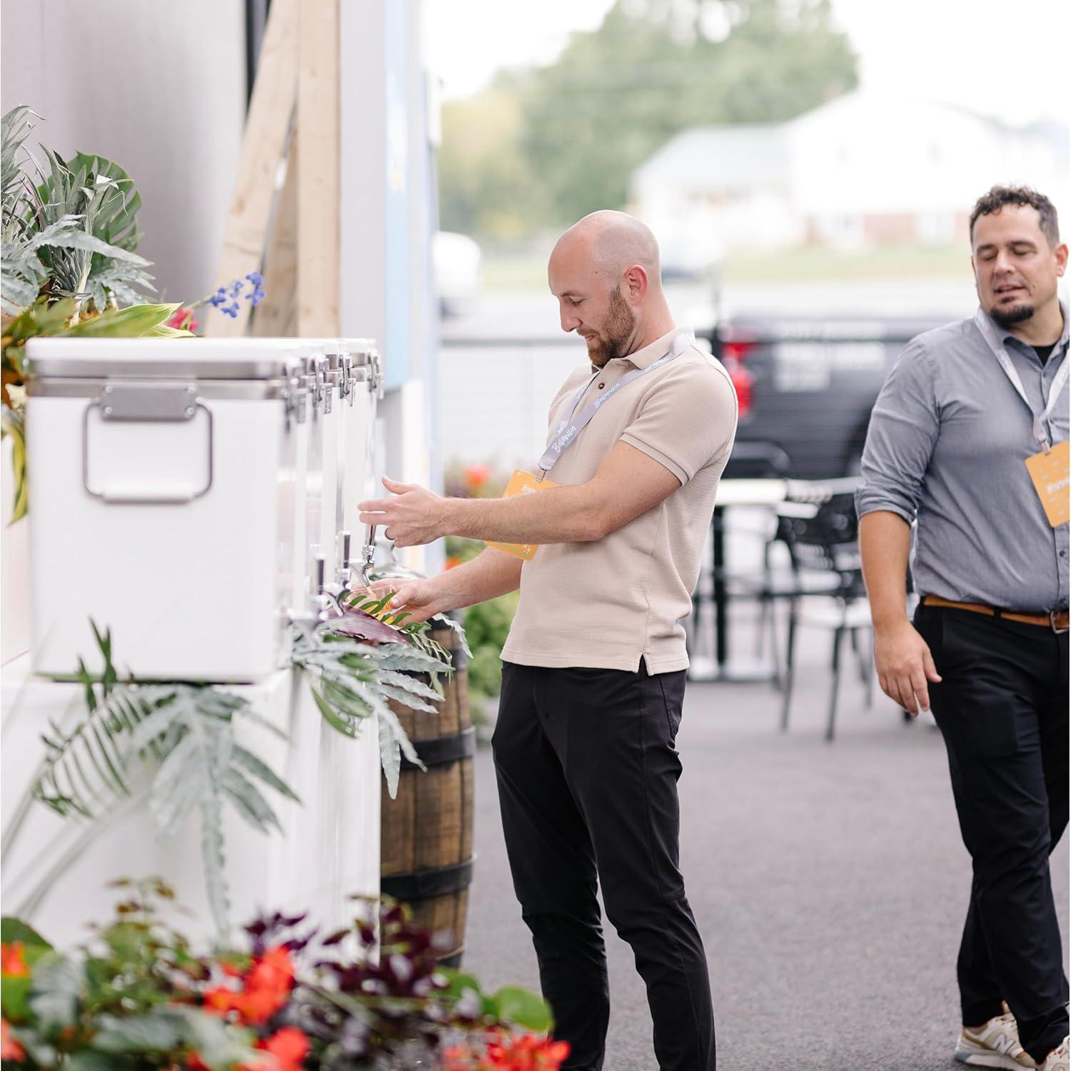 Dispensador de Bebidas Aislado Bevanda 11.4L Acero Inoxidable Blanco