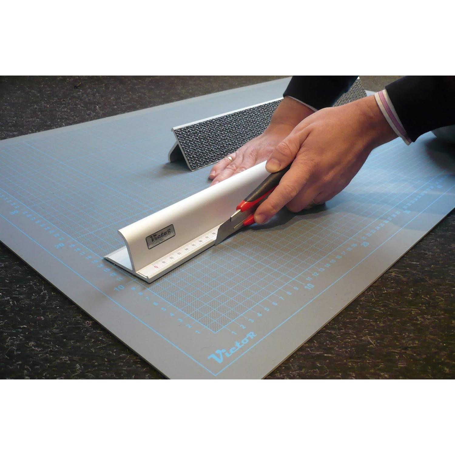 Regla de Corte de Aluminio Victor 61 cm con Bisel de Protección