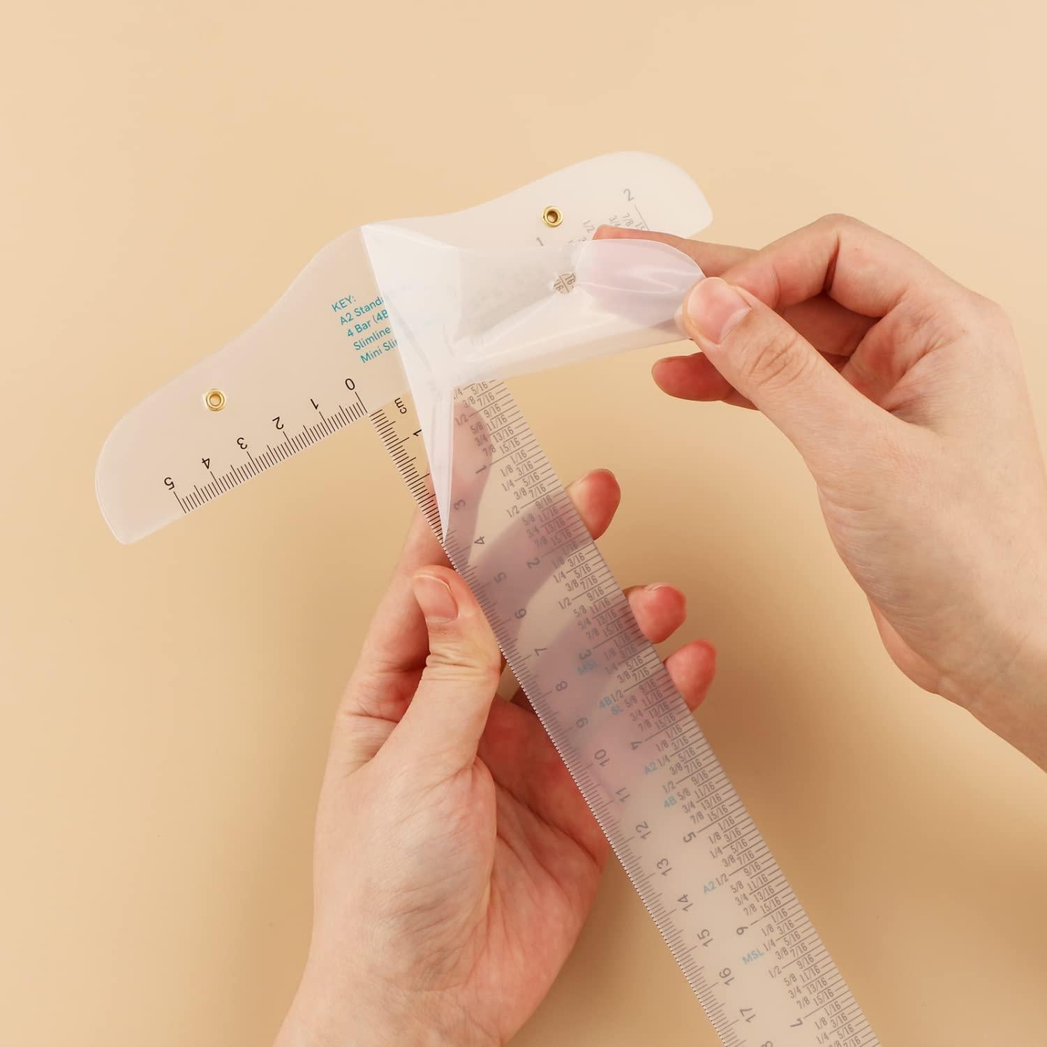 Regla T Acrílica Transparente 30cm BAOFALI para Manualidades