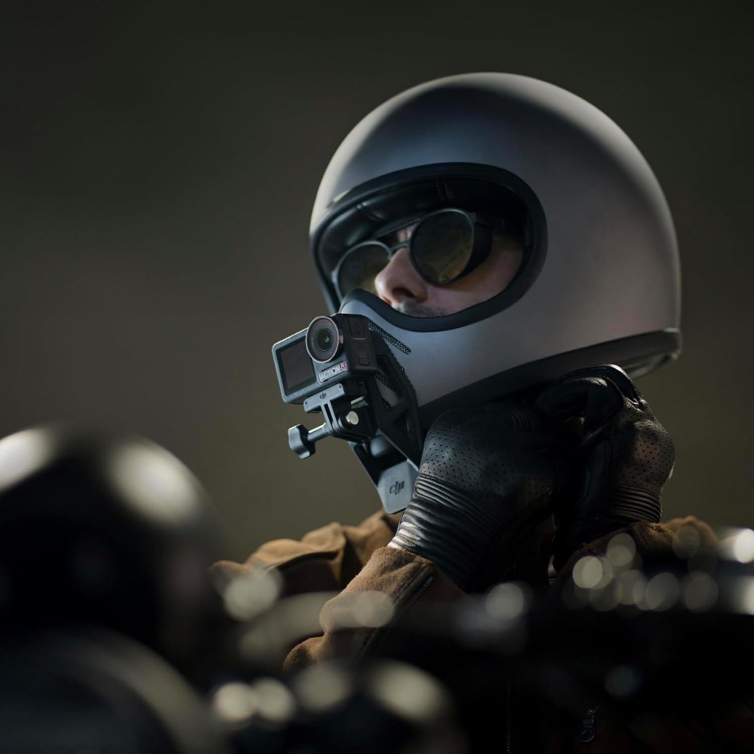 Osmo Helmet Chin Mount Clip, Compatibility: Osmo Action 5 Pro, Osmo Action 4, Osmo Action 3, Action 2