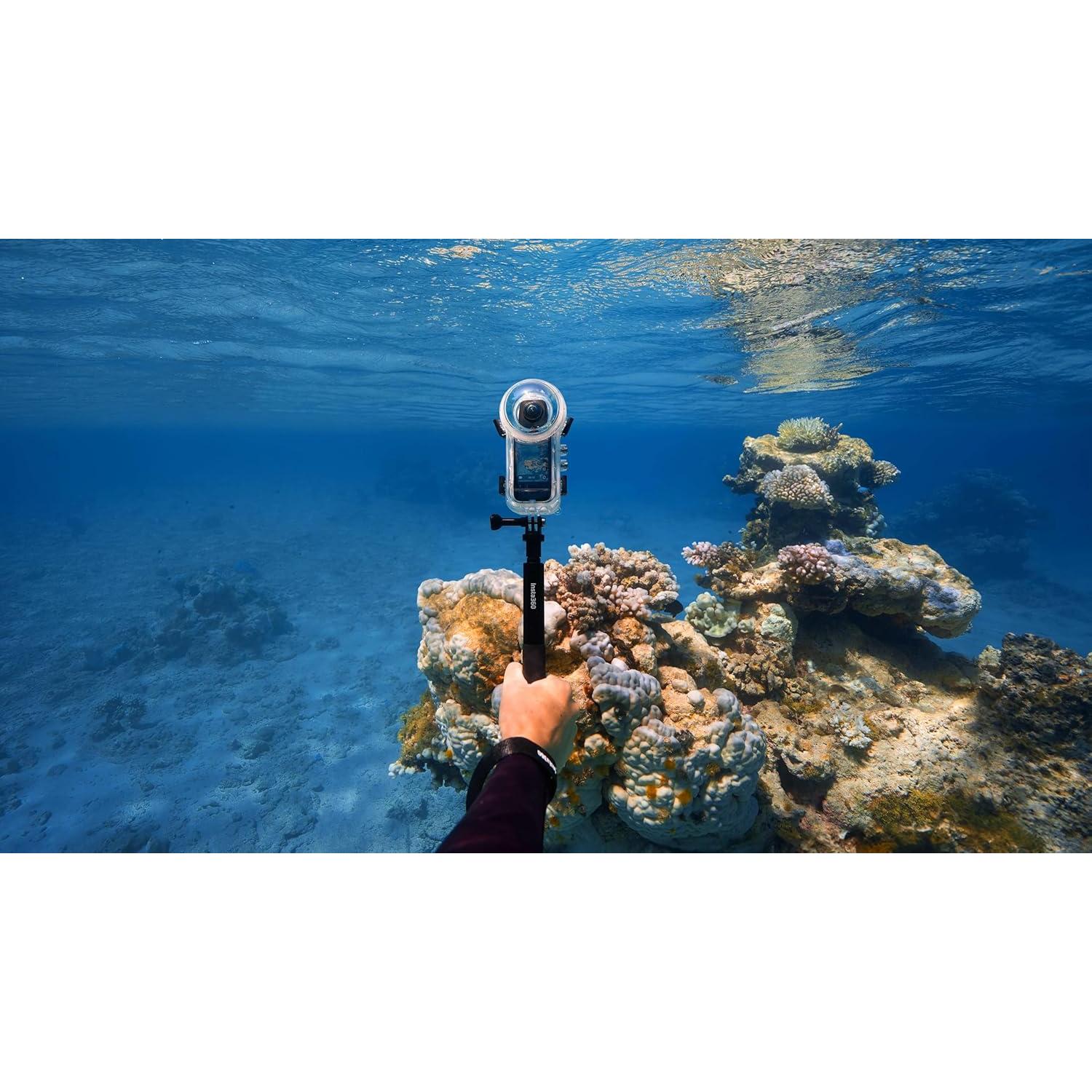 Cámara de Acción 360 Insta360 X4 con Paquete de Buceo