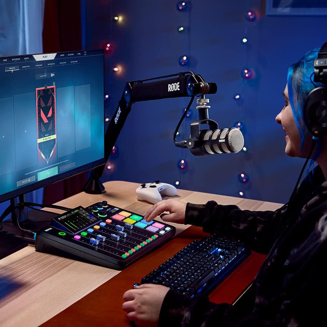 Micrófono Dinámico PodMic StreamEye con Brazo y Cable XLR