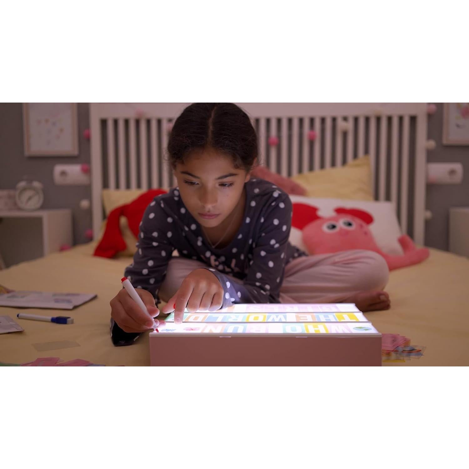 Caja de Luz LED Rosa con 400 Letras y Emojis - BONNYCO