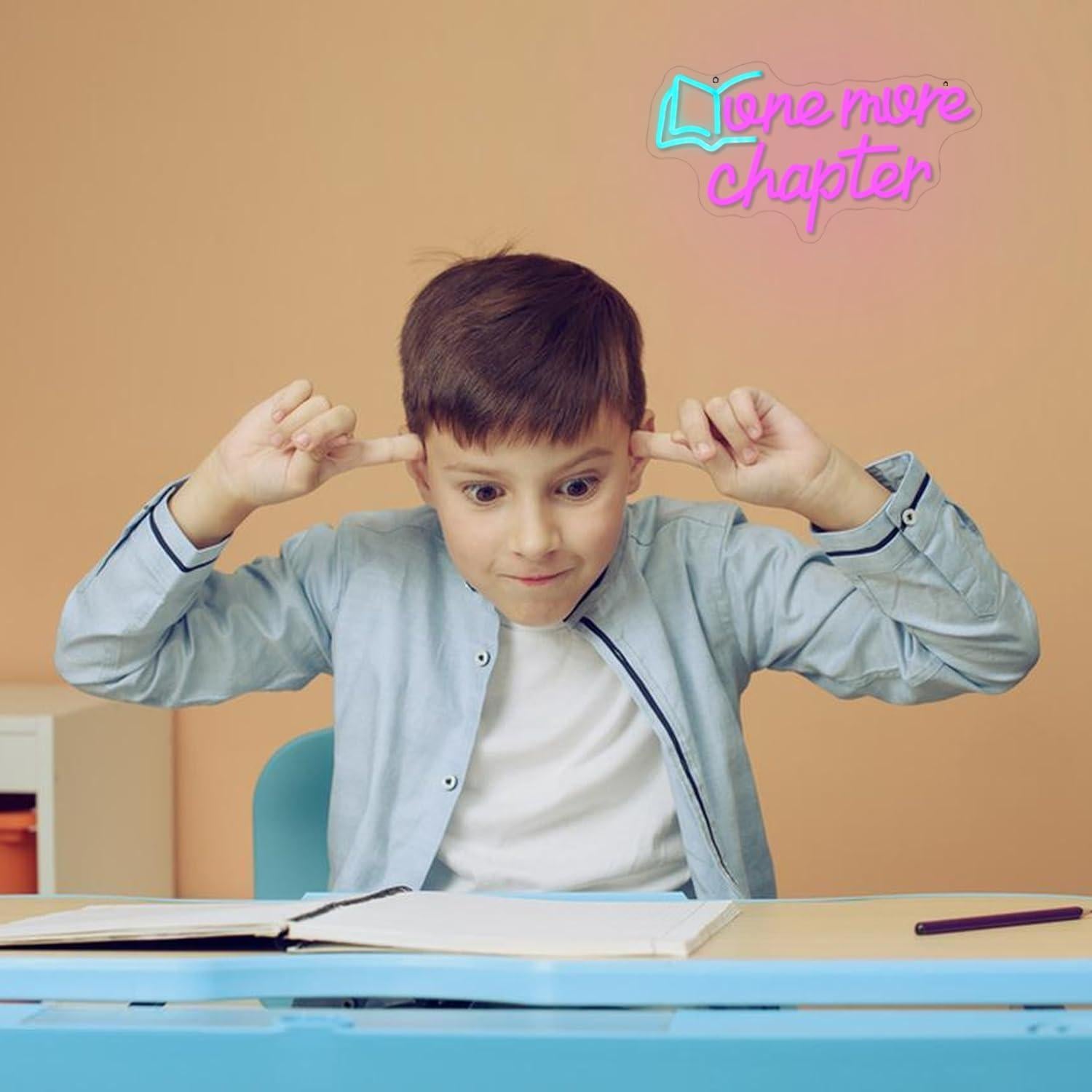 Letrero Neón Un Capítulo Más LED para Decoración de Pared 61x13 cm