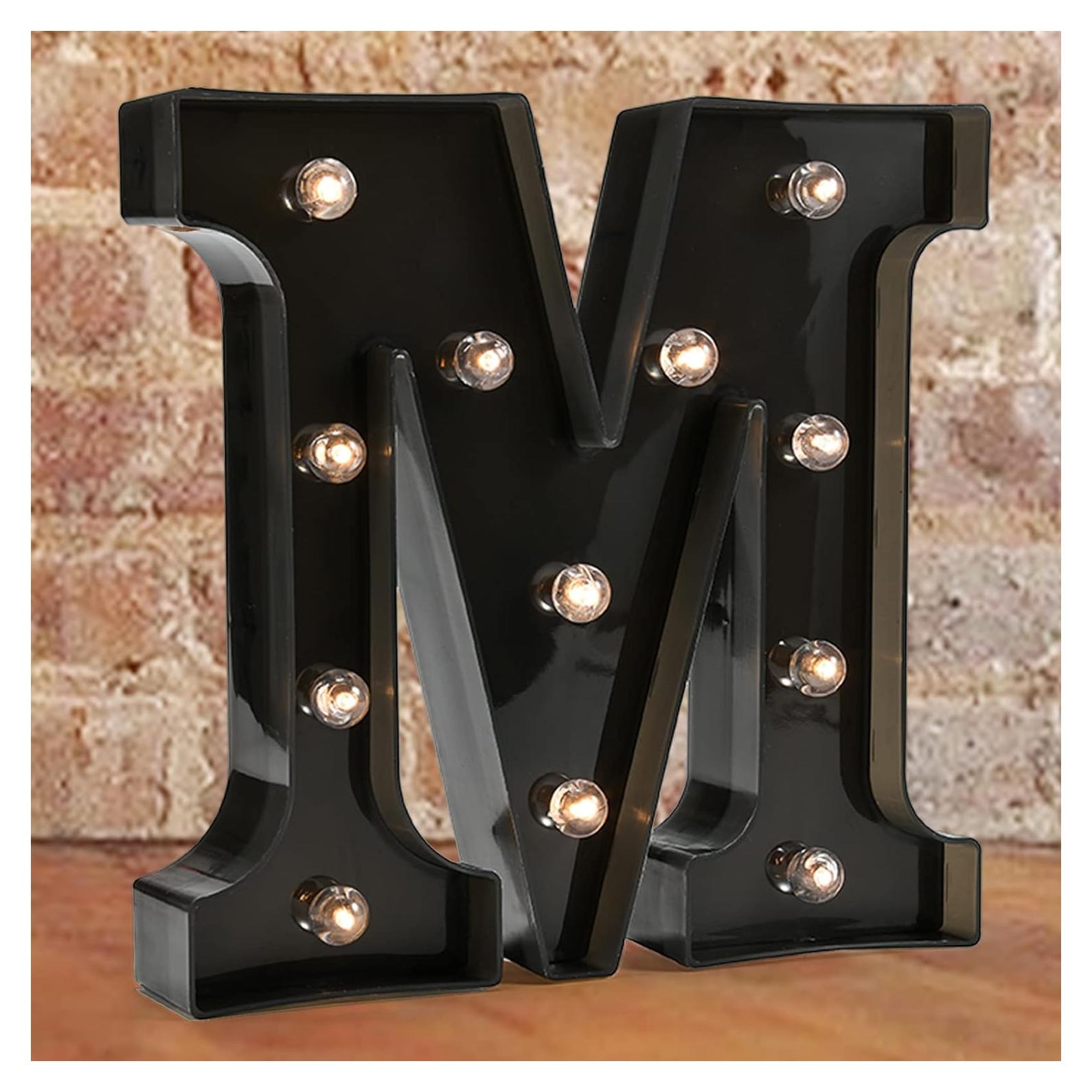 Letrero Marquee LED Decorativo JUHUI Letra M 22.5 cm