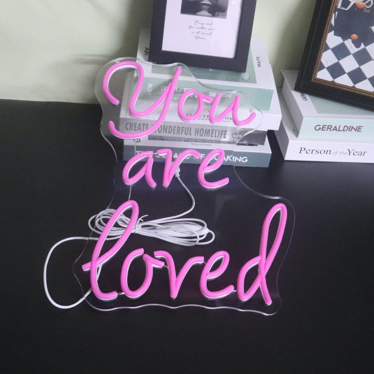 Letrero de Neón LED Eres Amado QiaoFei 27x37 cm USB Rosa