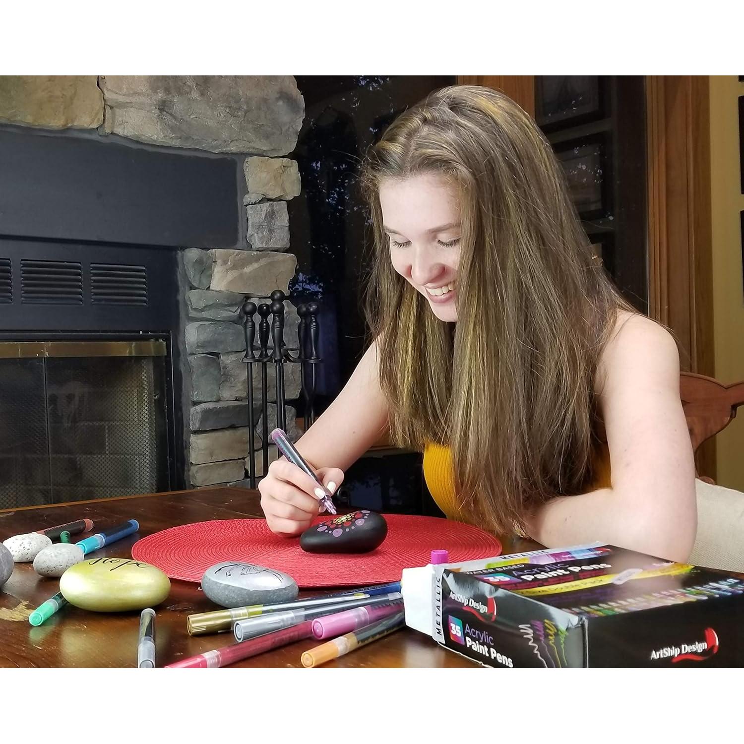 Paquete de 14 Marcadores Acrílicos Fluorescentes UV ArtShip