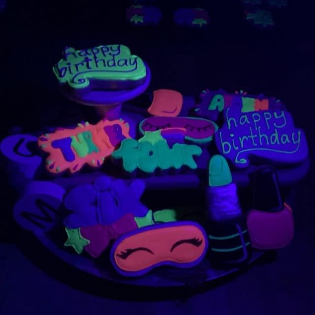 Polvo Comestible Petal Dust Rosa Neón Brilla en la Oscuridad 4g