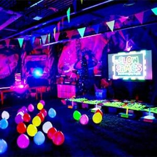 Barra de Luz Negra 40W Atfoyer 4PCS, Ilumina 44.9 m²