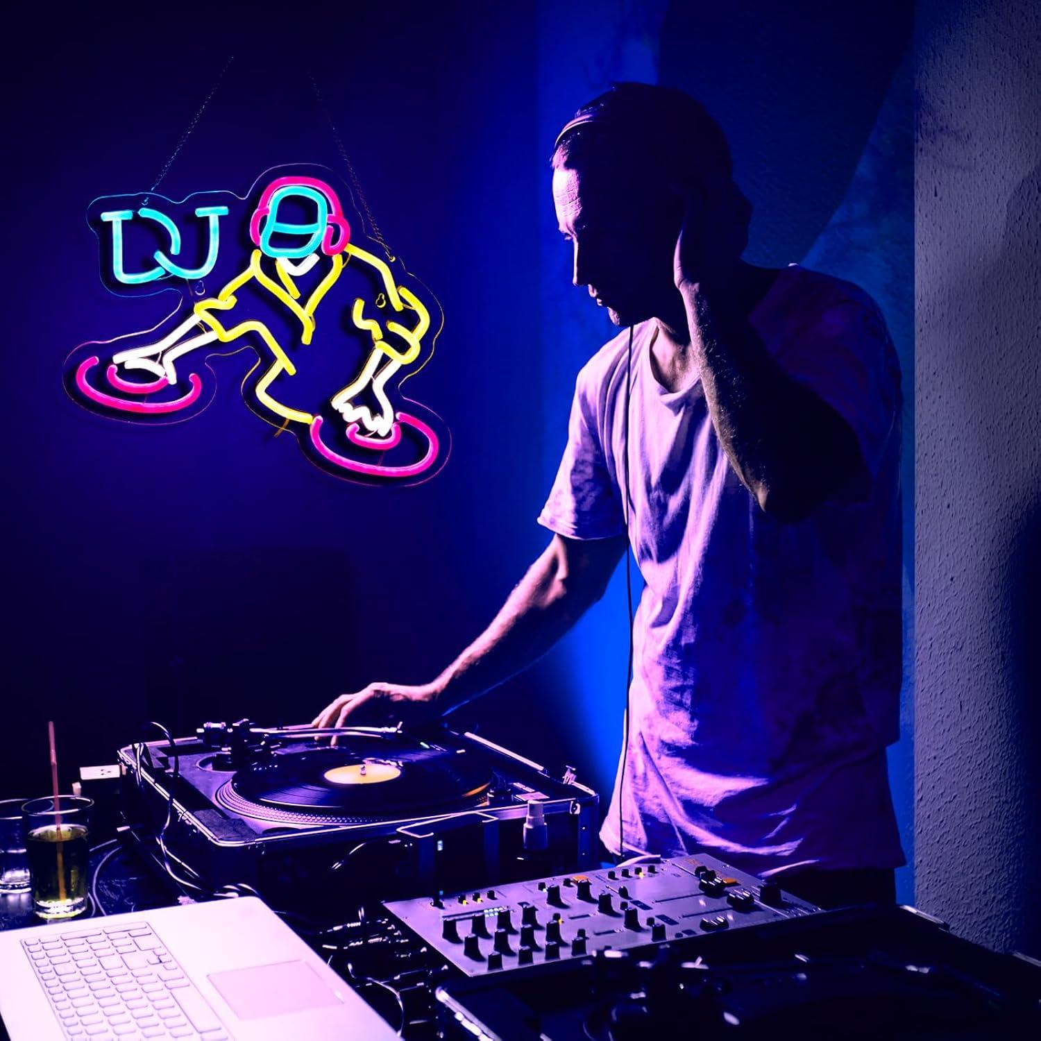 Cartel de neón DJ ORIXIAYE 41.4x30.9 cm Rosa y Amarillo