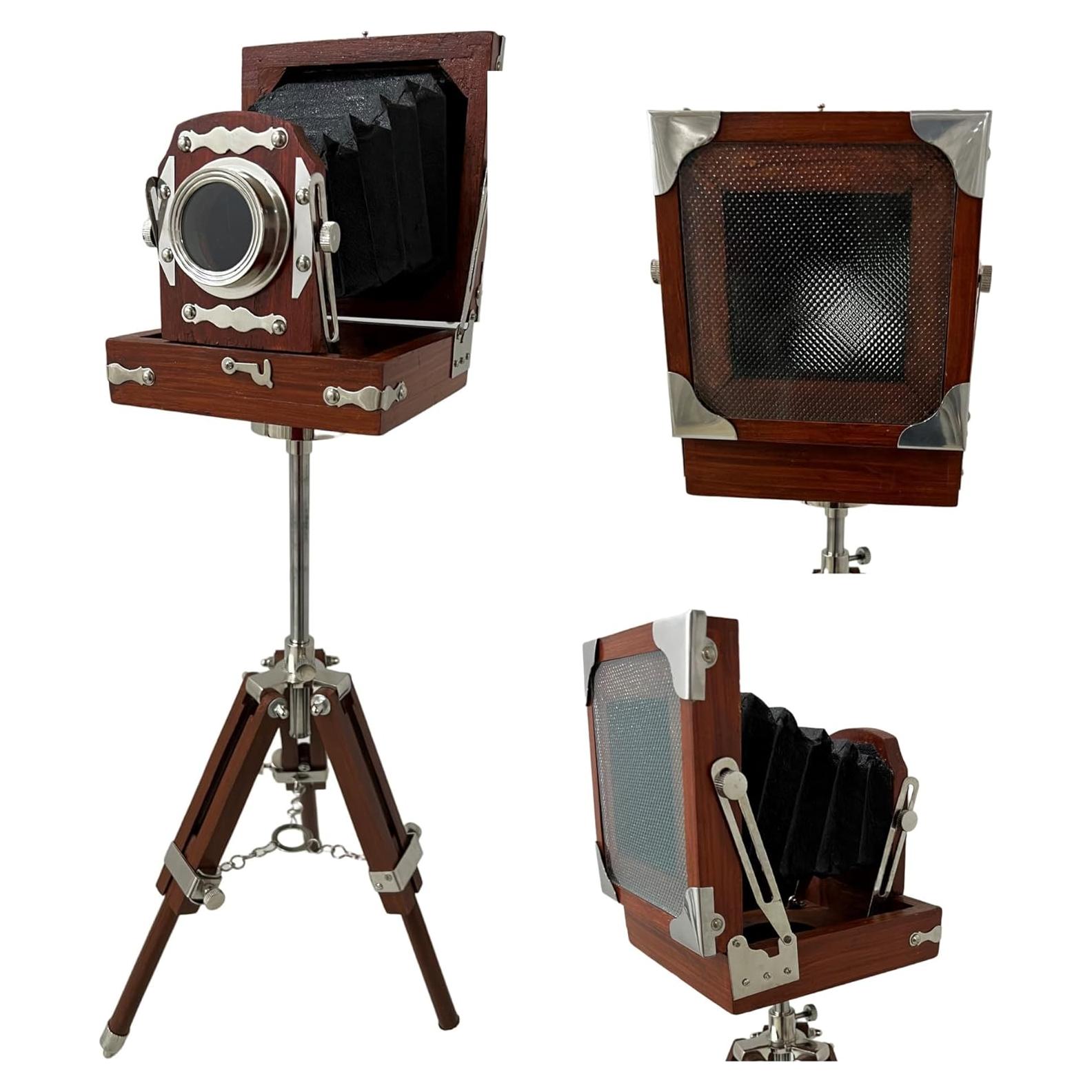 Cámara decorativa vintage de madera con trípode 55.88 cm