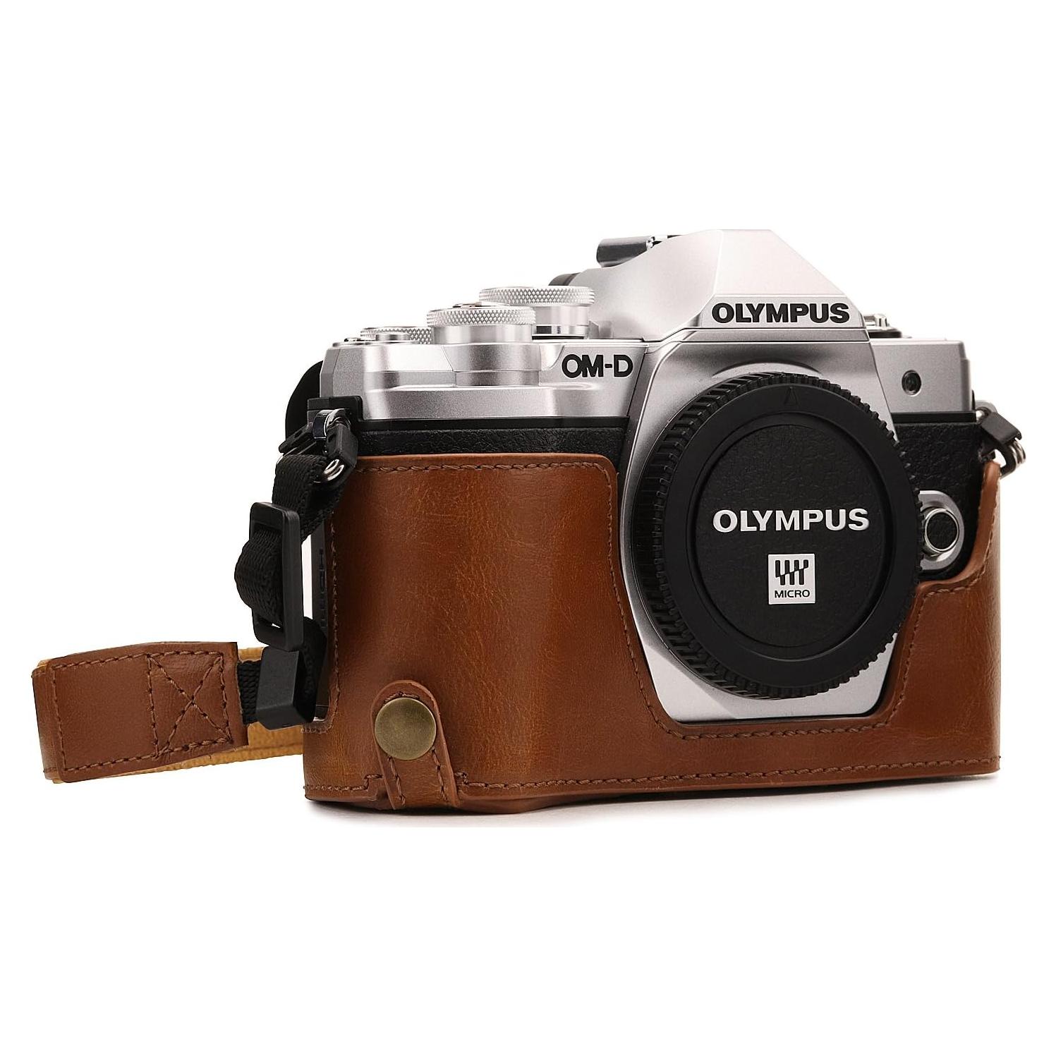 Funda de Cuero MegaGear para Olympus OM-D E-M10 III - Marrón Claro