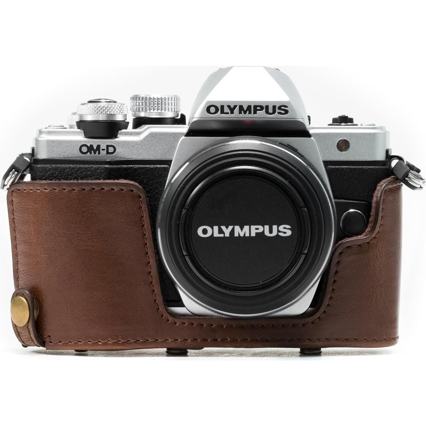 Funda de Cuero MegaGear para Olympus OM-D E-M10 Mark II - Marrón