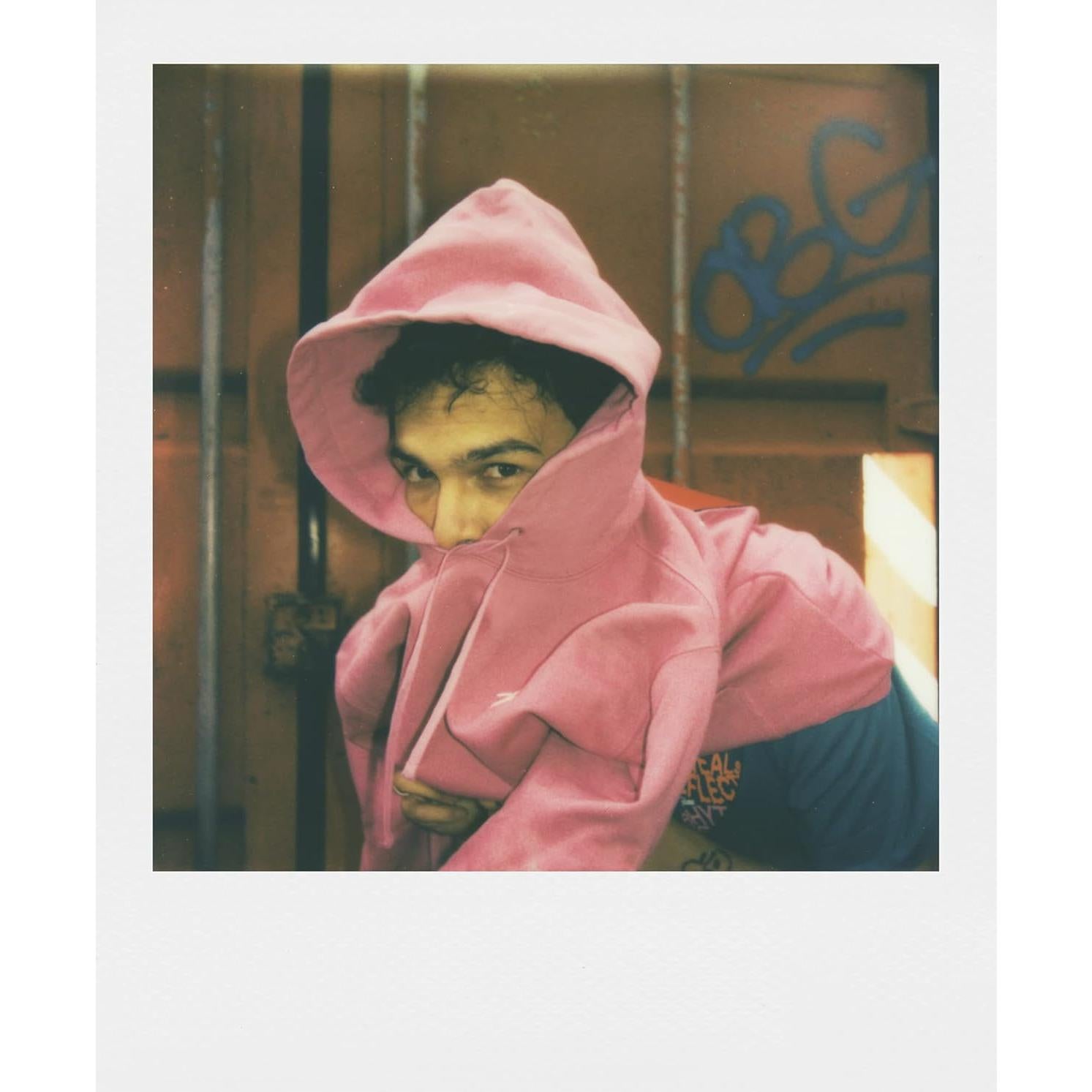 Cámara instantánea Polaroid Now Gen 2 i-Type púrpura con kit de película