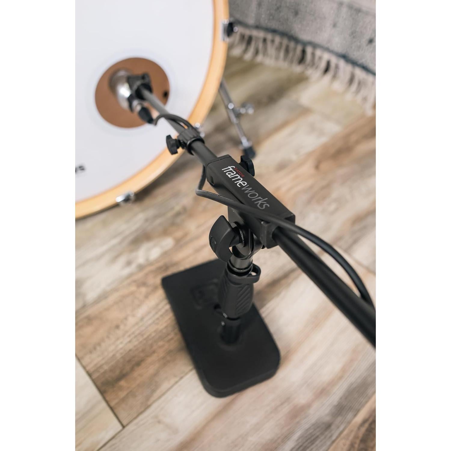 Soporte de Micrófono Gator Frameworks GFW-MIC-0822 con Brazo Telescópico