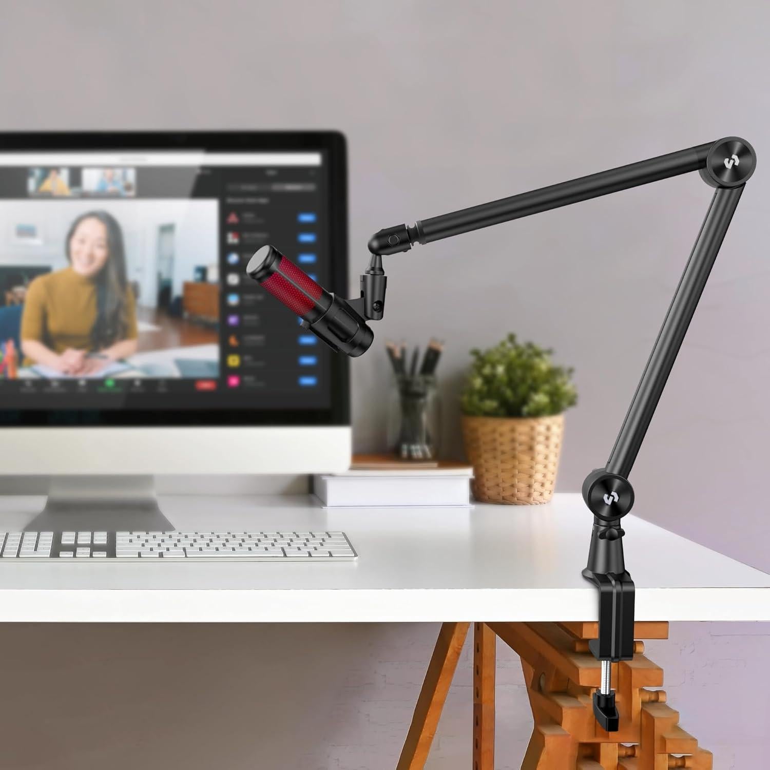 Soporte de Brazo de Micrófono CMTECK con Elevador 15cm