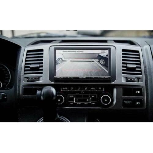 Paquete Sony XAV-AX3200 Estéreo de Coche y Cámara de Respaldo