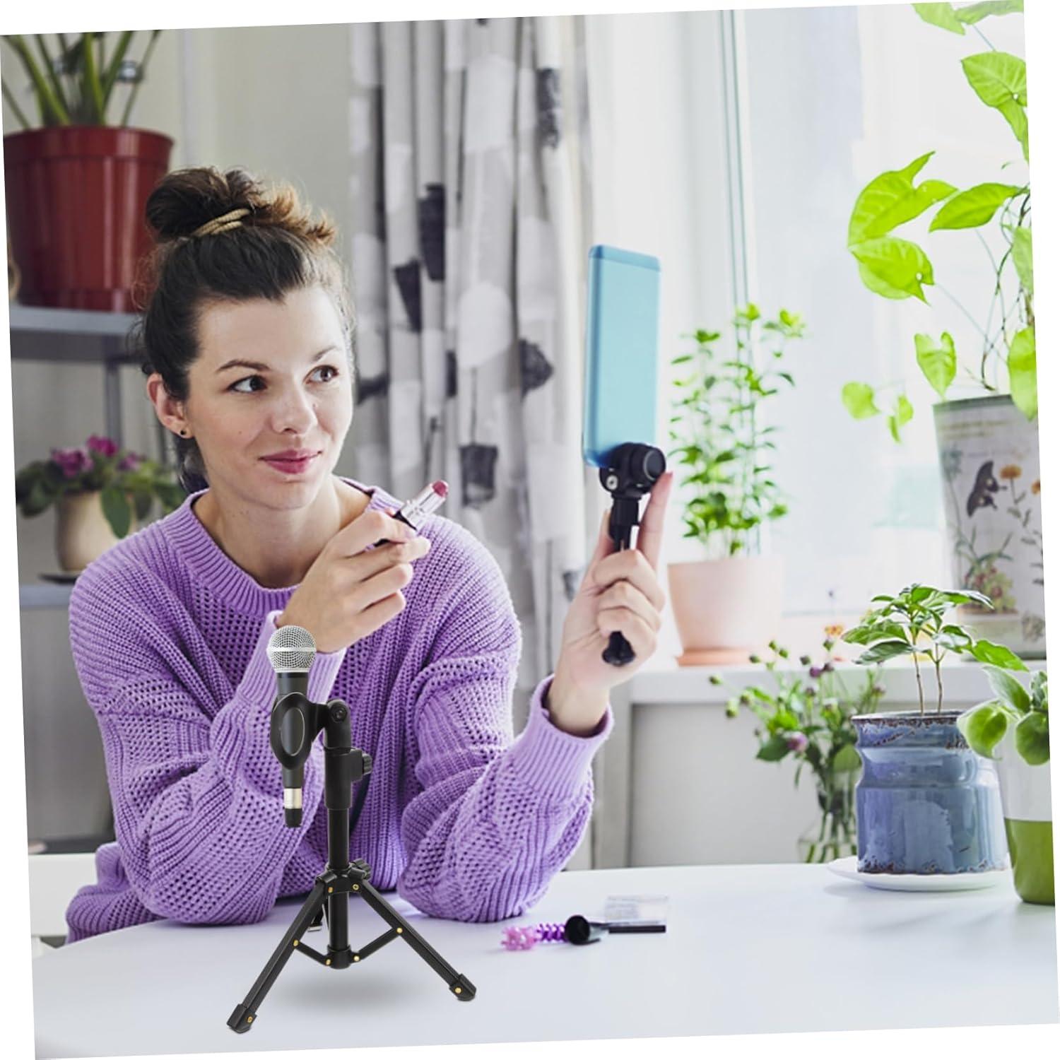 Soporte de Micrófono Ajustable de Metal con Trípode Plegable