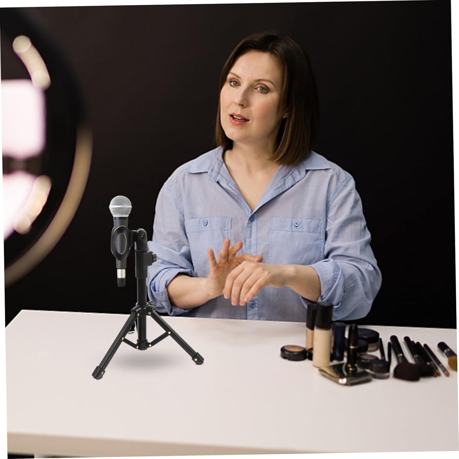 Soporte de Micrófono Ajustable de Metal con Trípode Plegable