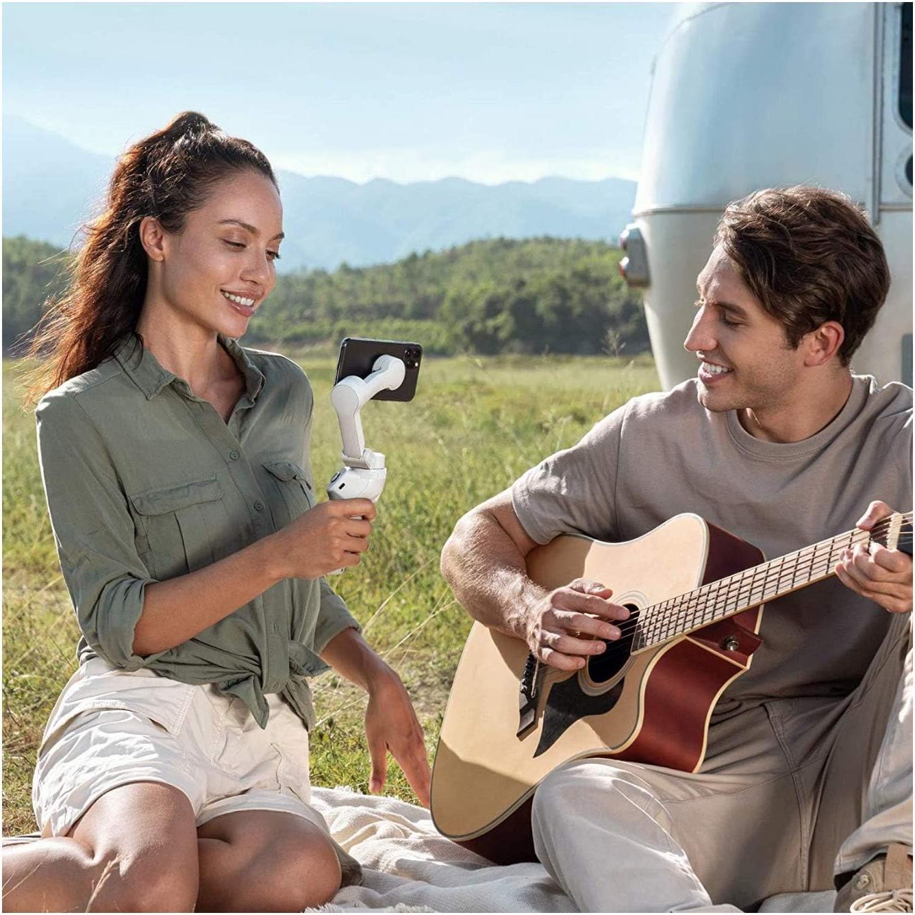 Estabilizador Gimbal DJI OM 4 para Smartphone 3 Ejes 430g