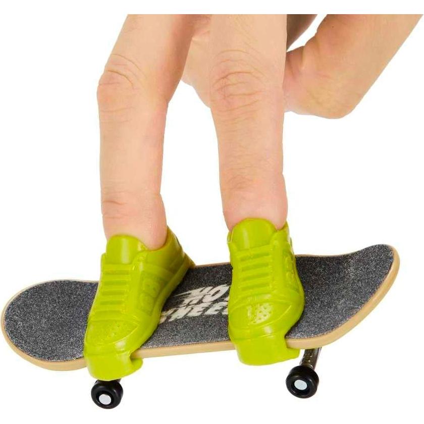 Patineta Hot Wheels 4 Vehículos de Juguete para Niños 5+