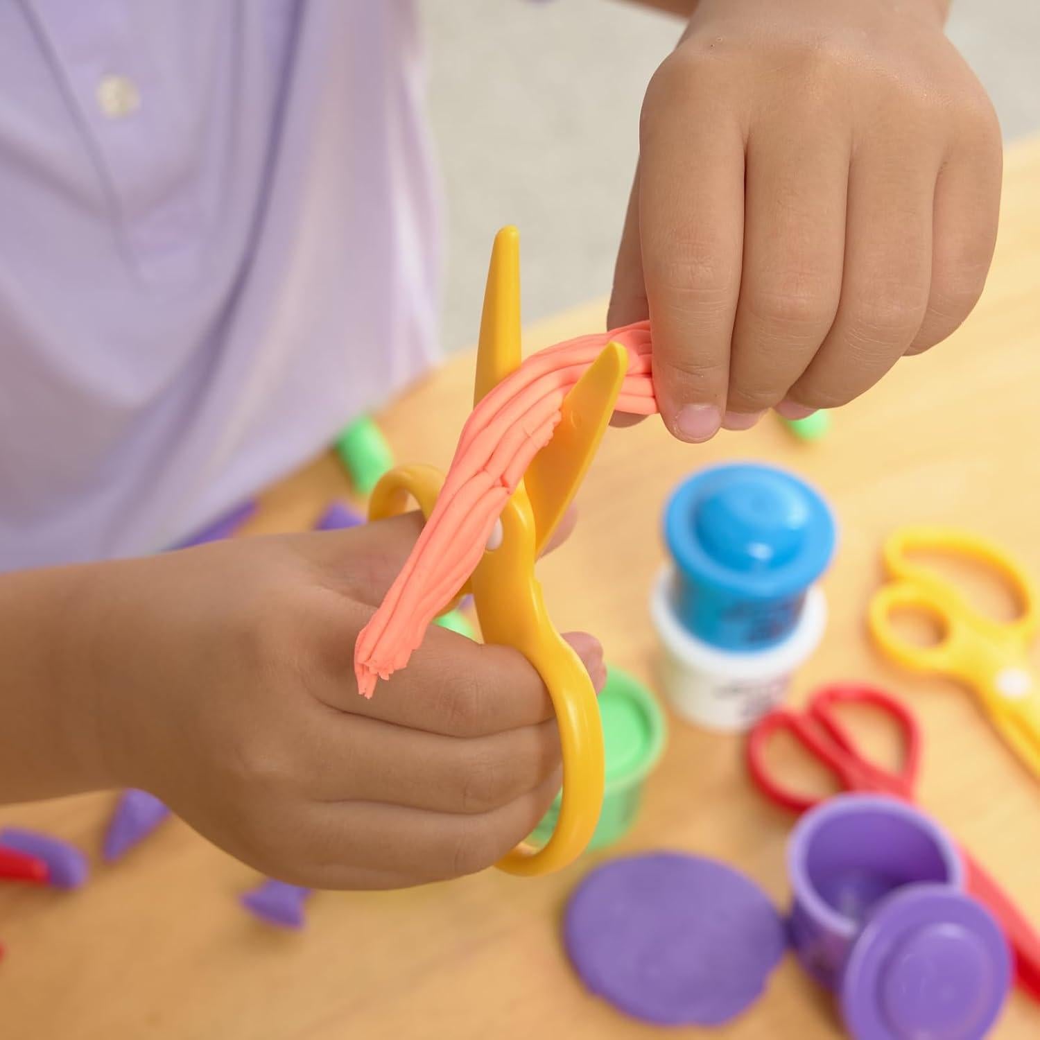 Set de 12 Tijeras de Plástico Colorations para Niños - 3 Diseños