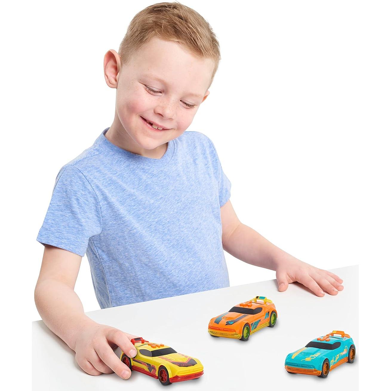 Set de 3 coches Hot Wheels Glow Riders Just Play 6+