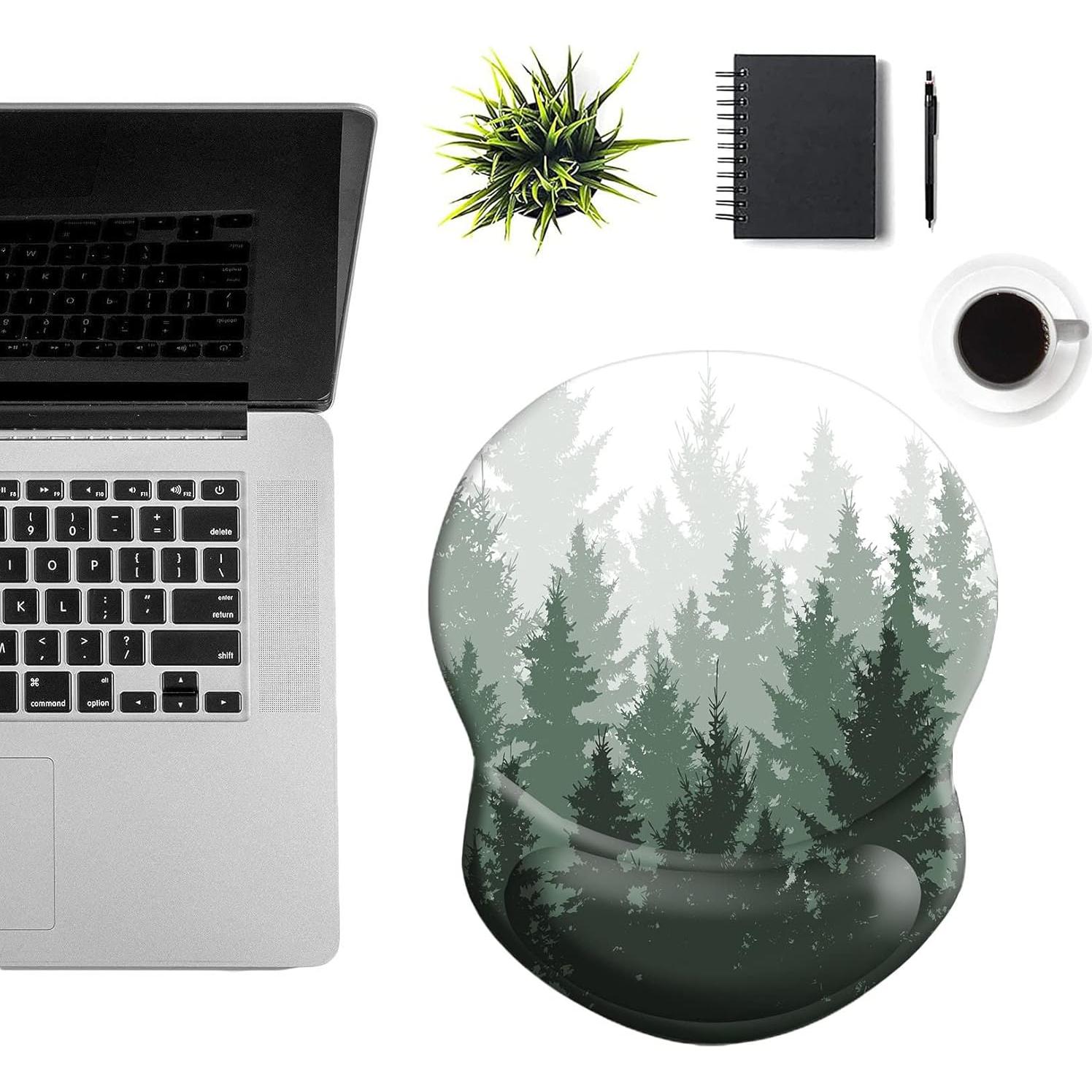 Alfombrilla de Ratón Ergonómica COUKASO con Soporte - Bosque Nebuloso