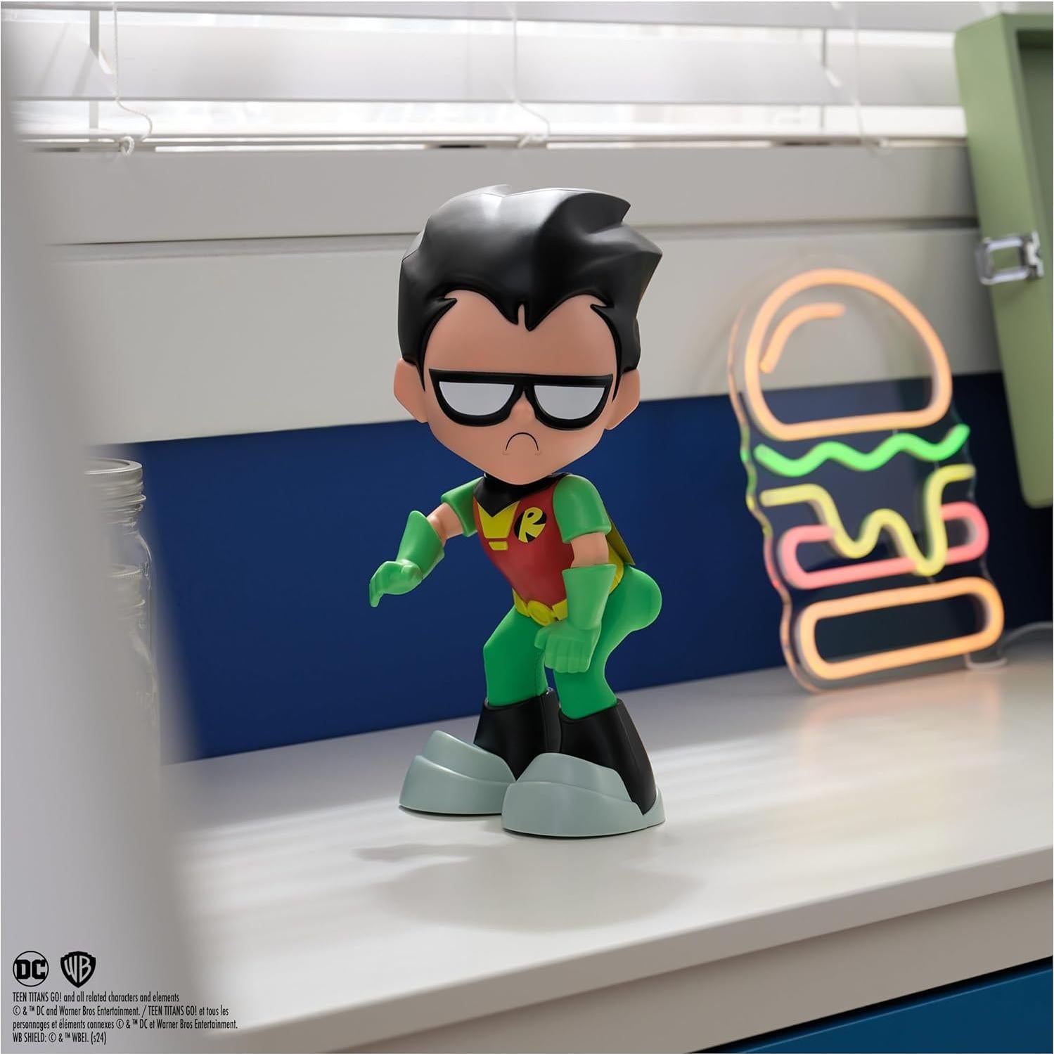 Figura Bailarina Booty Scooty Robin Teen Titans Go! 29 cm