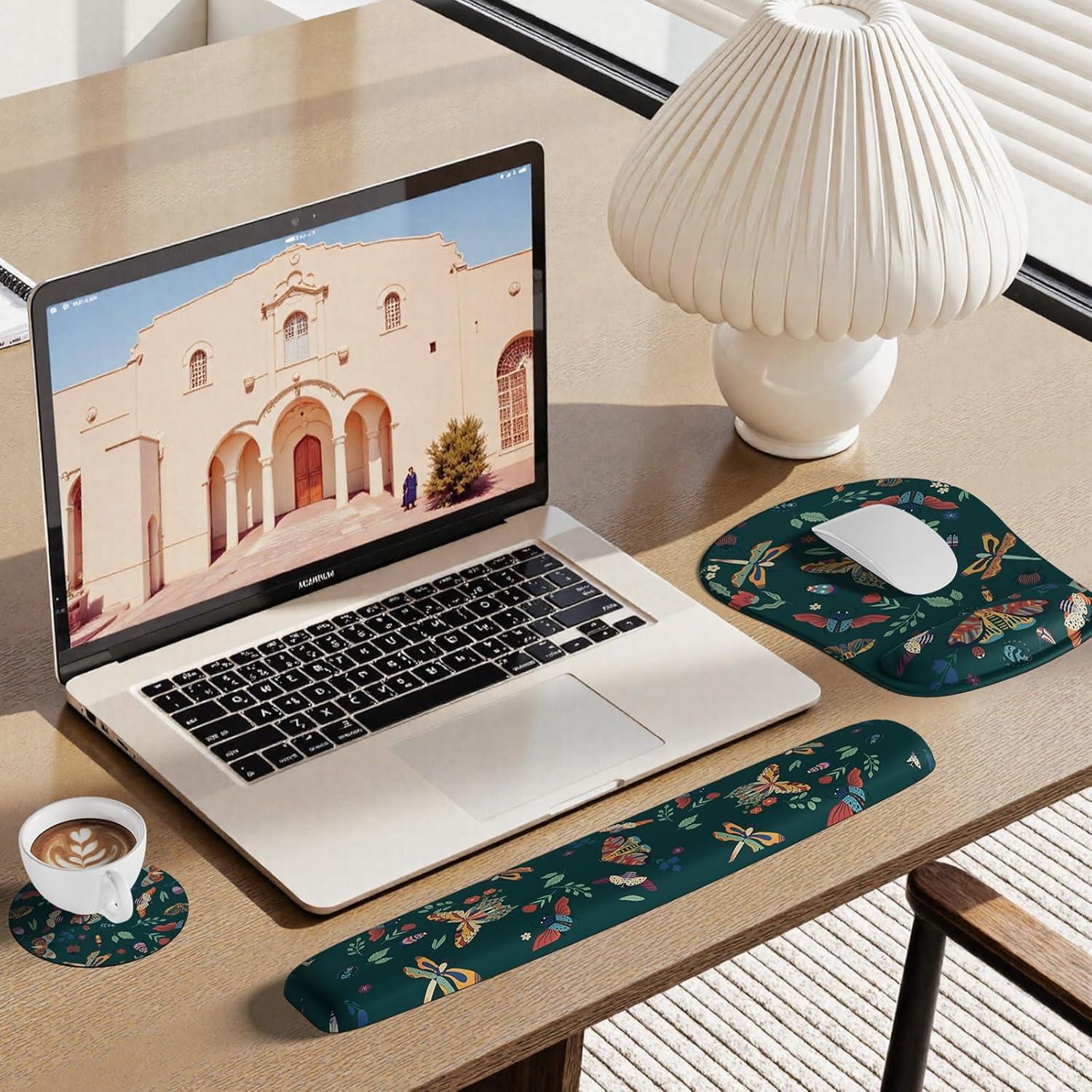 Almohadilla Ergonómica HAOCOO con Reposamuñecas y Posavasos