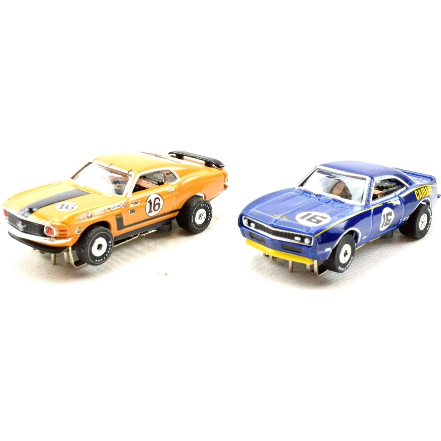 Set de Carreras a Escala HO Auto World Mustang y Camaro