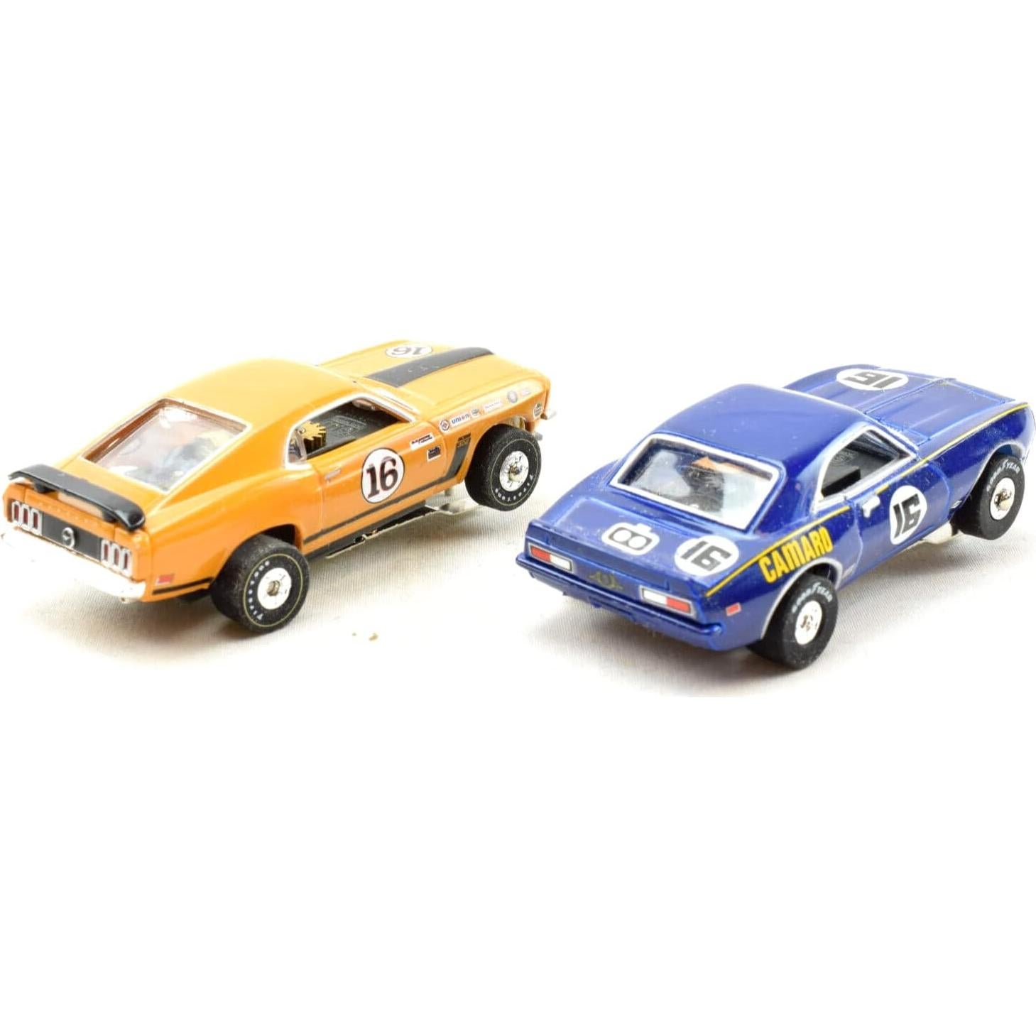 Set de Carreras a Escala HO Auto World Mustang y Camaro