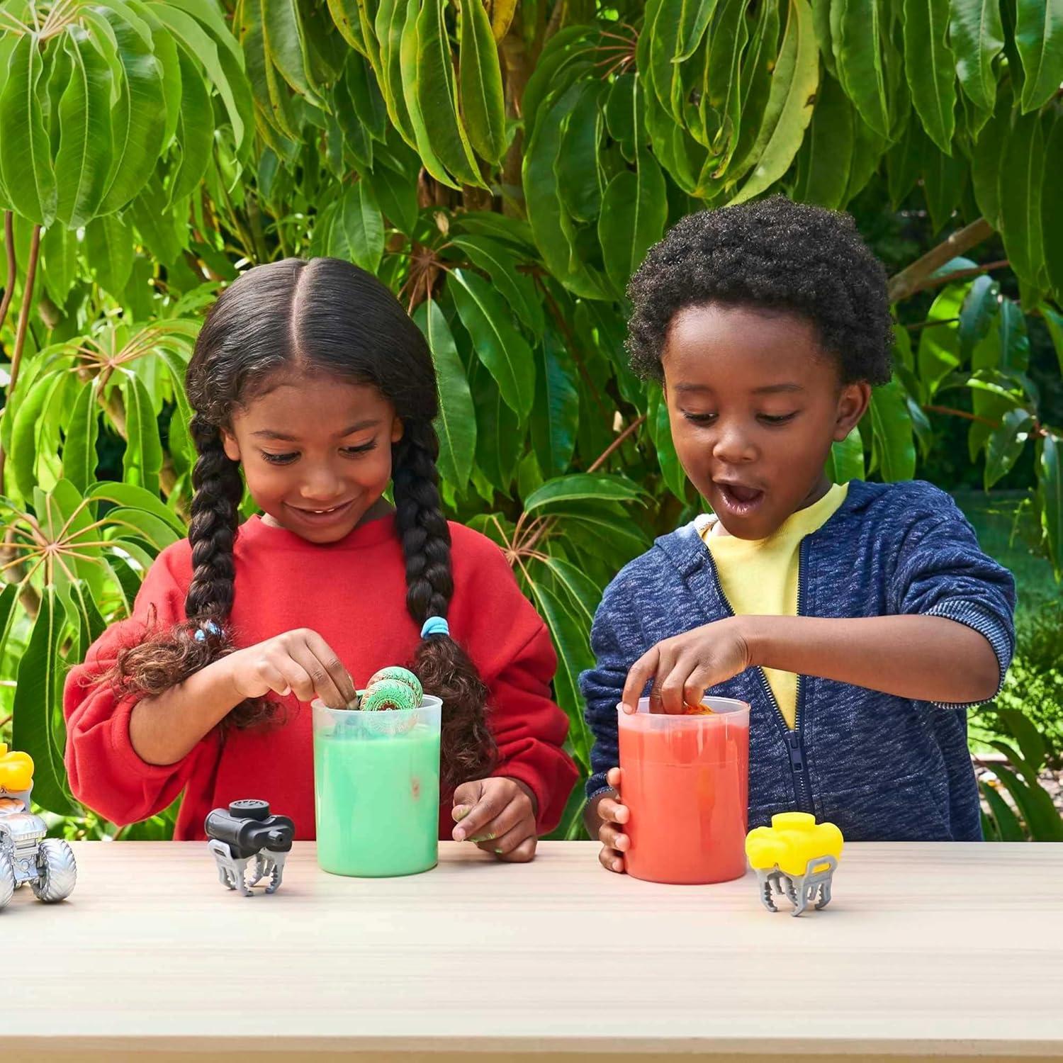 Hot Wheels Camión Monstruo Revelación de Color 1:64 con Tanque