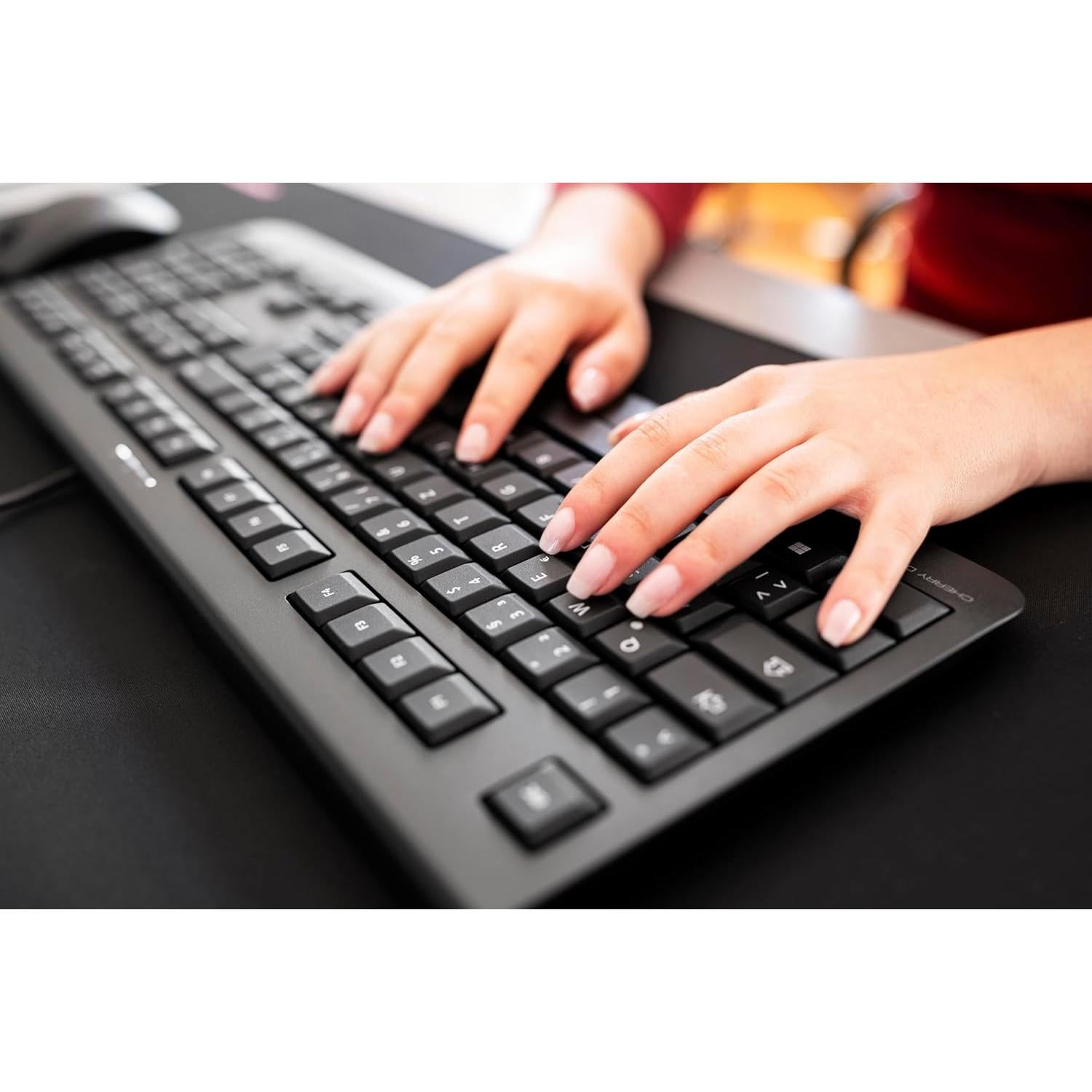 Teclado Cherry WhisperKey Negro 104 Teclas USB Silencioso