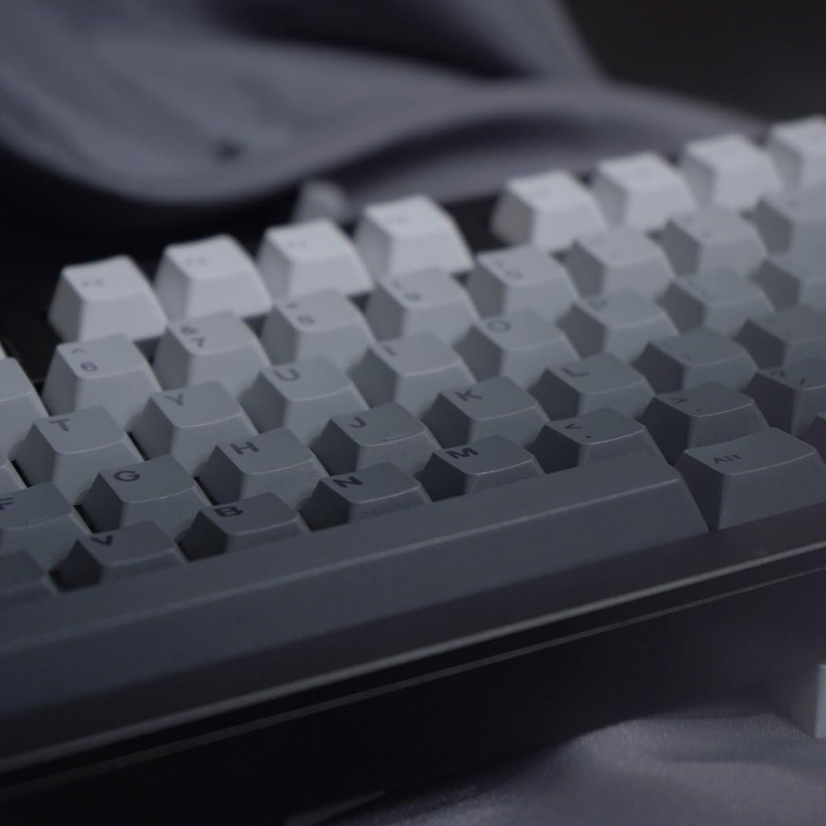 Juego de Teclas Grises en Degradado 125 Teclas PBT Cherry MX