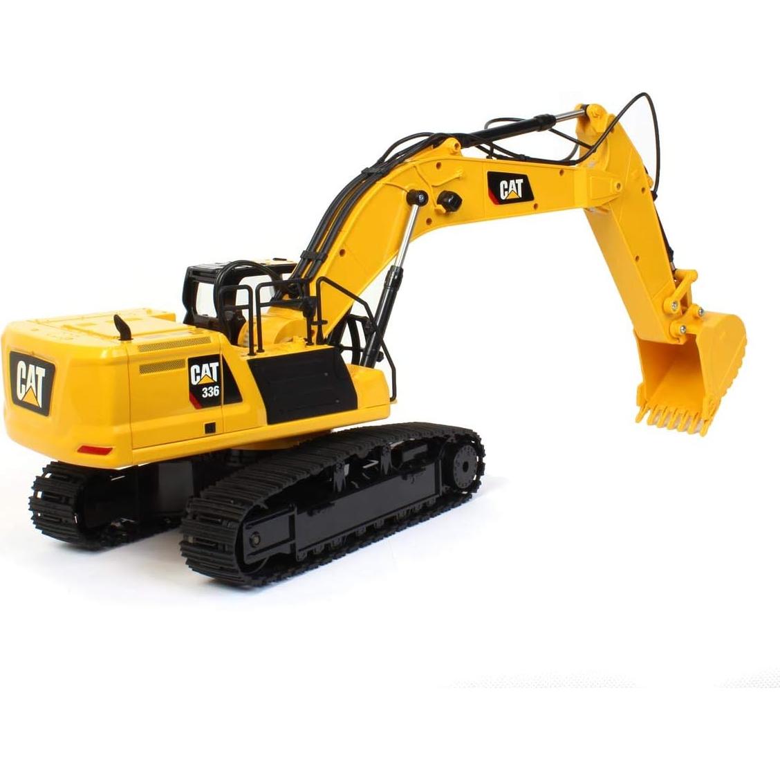 Camión Excavadora RC Diecast Masters CAT 336 1:24 Amarillo