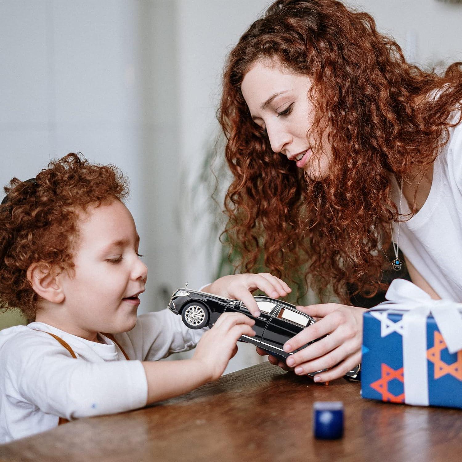 Coche de Juguete a Escala 1/24 WAKAKAC Benz E300 con Sonido y Luz