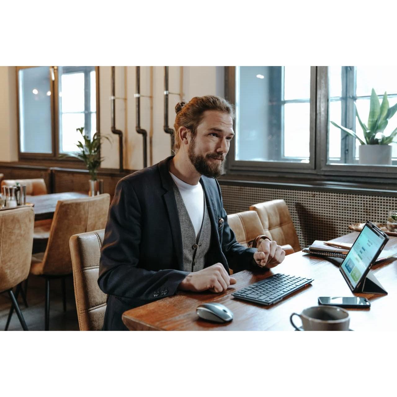 Teclado Inalámbrico Recargable Cherry KW 9200 MINI Bluetooth